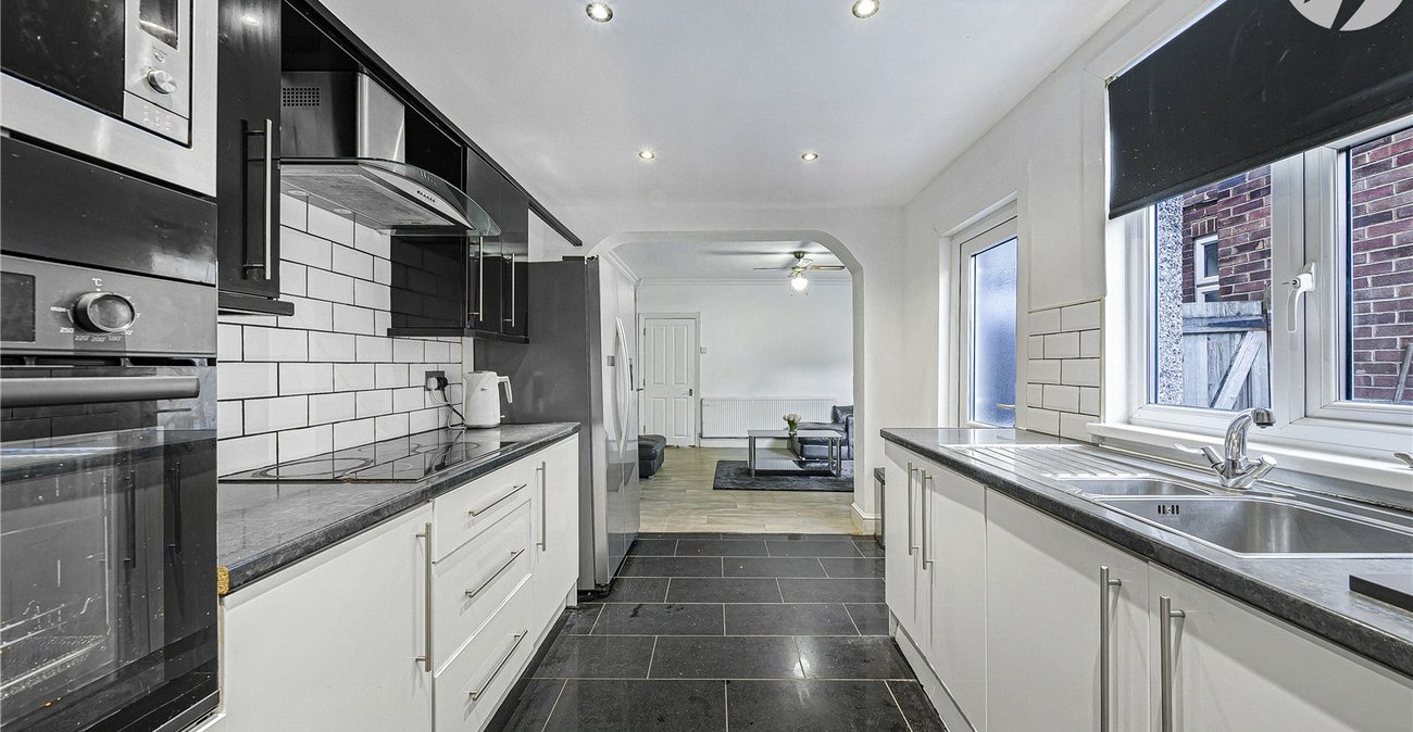 4 bedroom house for sale in Dartford | Robinson Jackson