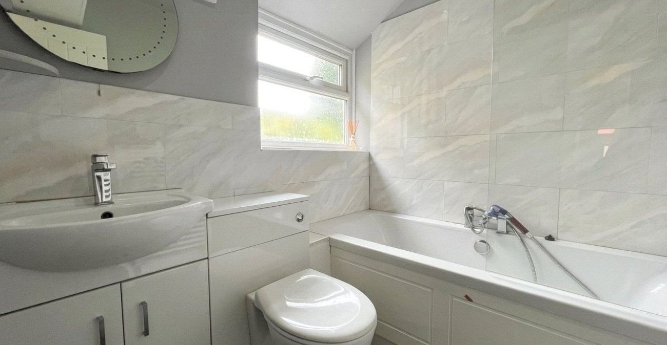 3 bedroom house for sale in Frindsbury | Robinson Michael & Jackson