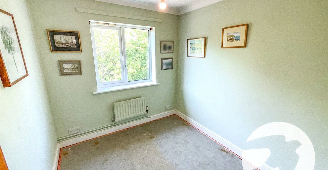 2 bedroom property for sale in London | Robinson Jackson
