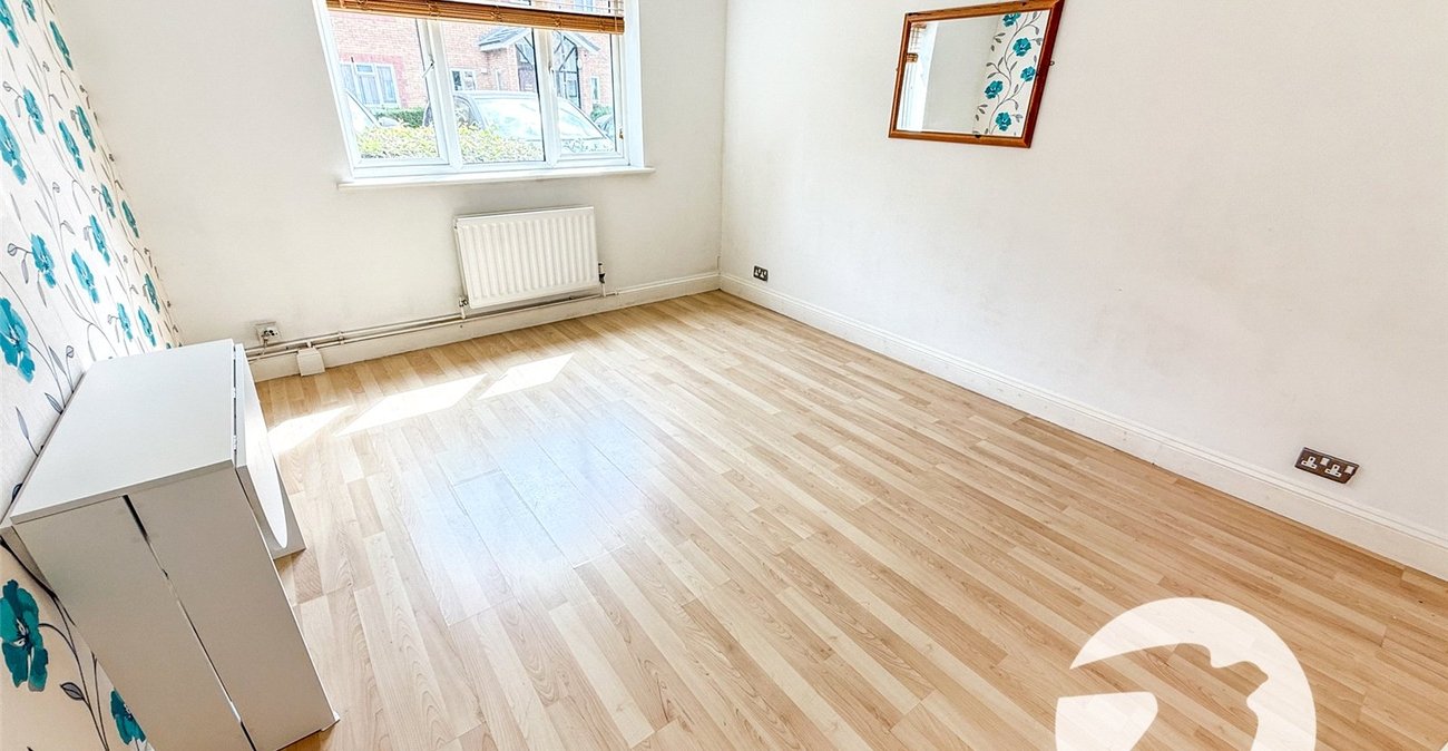 1 bedroom property for sale in London | Robinson Jackson