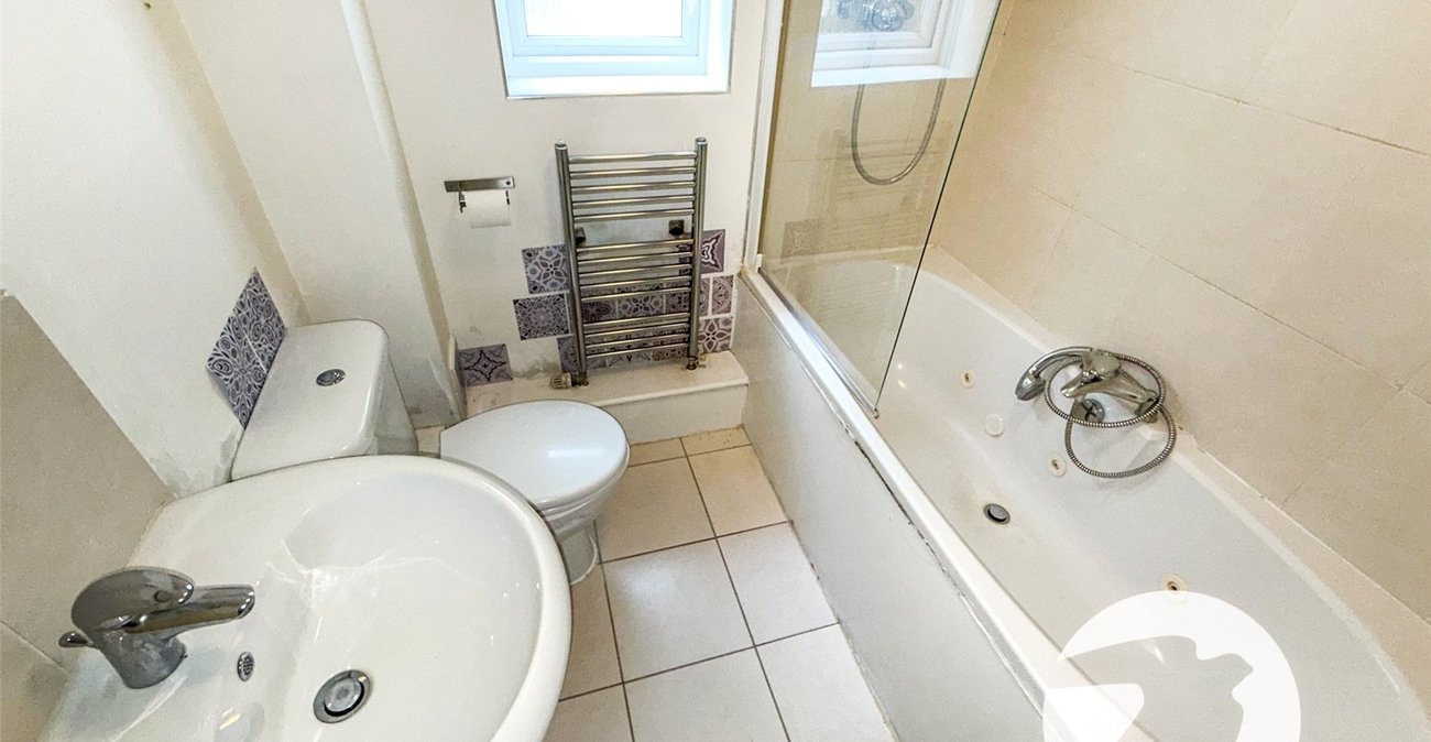 1 bedroom property for sale in London | Robinson Jackson