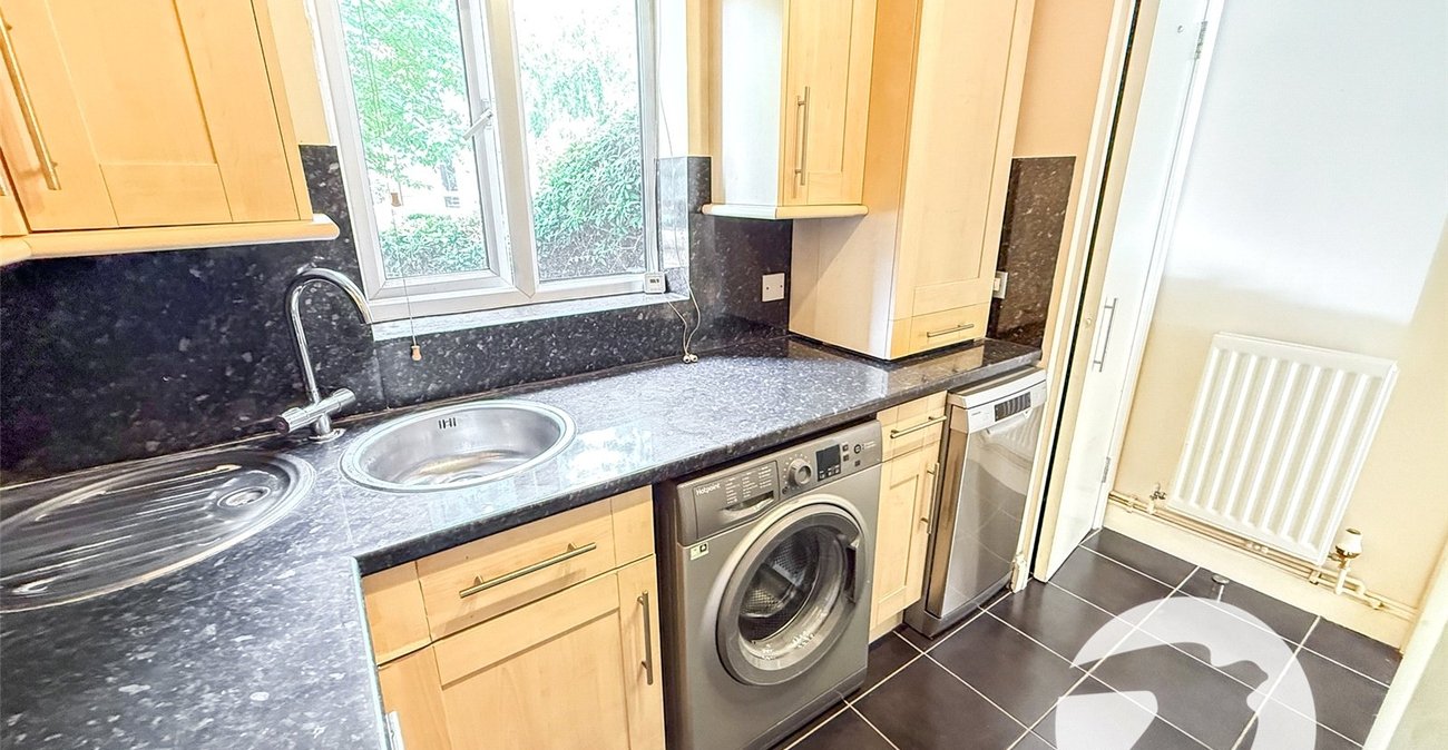 1 bedroom property for sale in London | Robinson Jackson