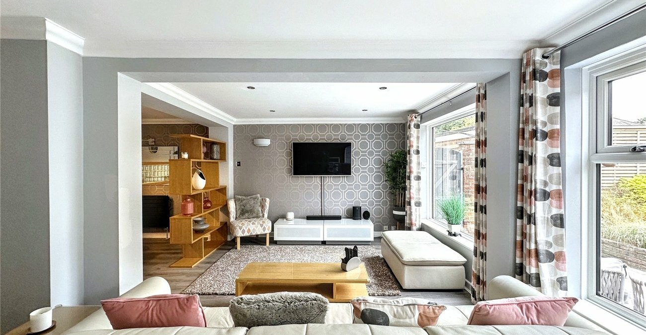 3 bedroom house for sale in Rainham | Robinson Michael & Jackson