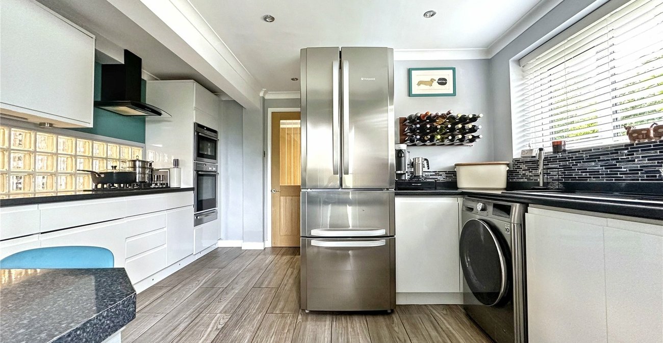 3 bedroom house for sale in Rainham | Robinson Michael & Jackson