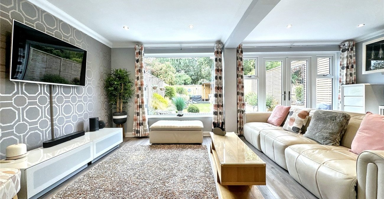 3 bedroom house for sale in Rainham | Robinson Michael & Jackson