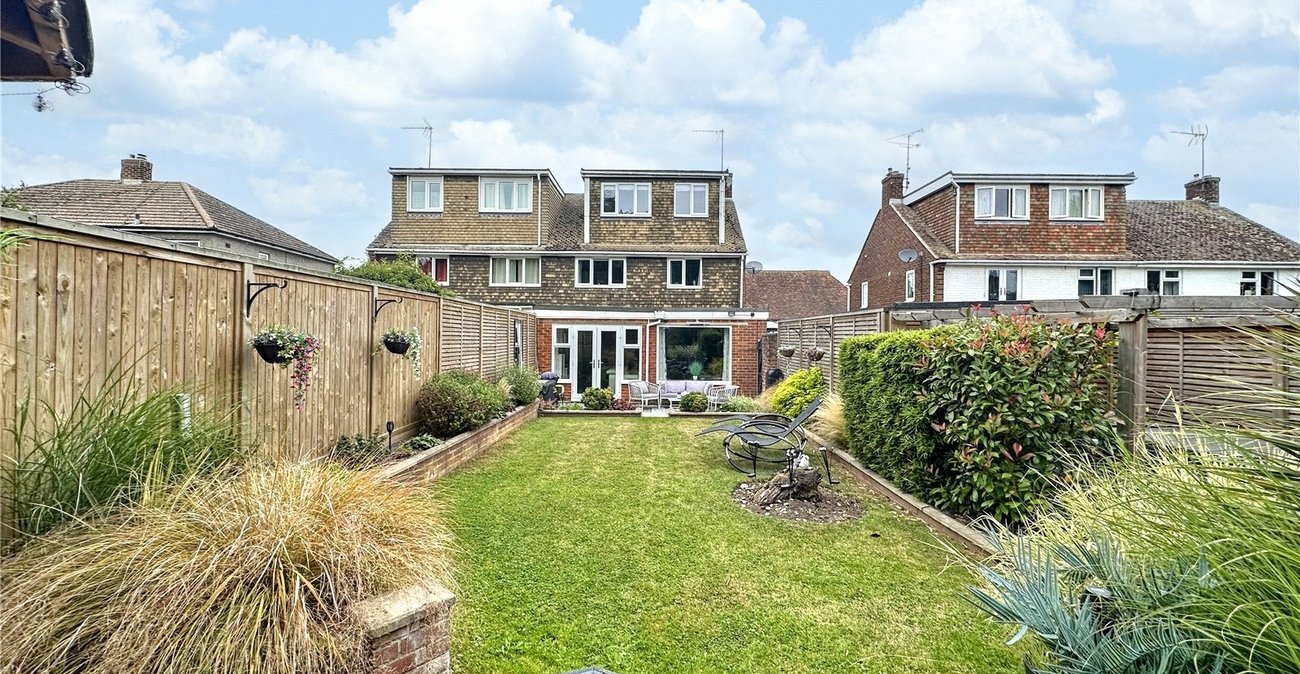 3 bedroom house for sale in Rainham | Robinson Michael & Jackson