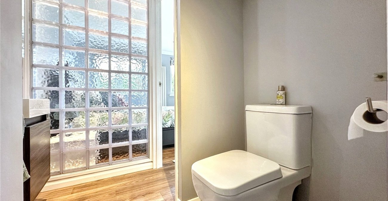 3 bedroom house for sale in Rainham | Robinson Michael & Jackson