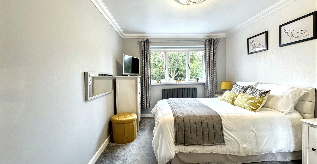 3 bedroom house for sale in Rainham | Robinson Michael & Jackson