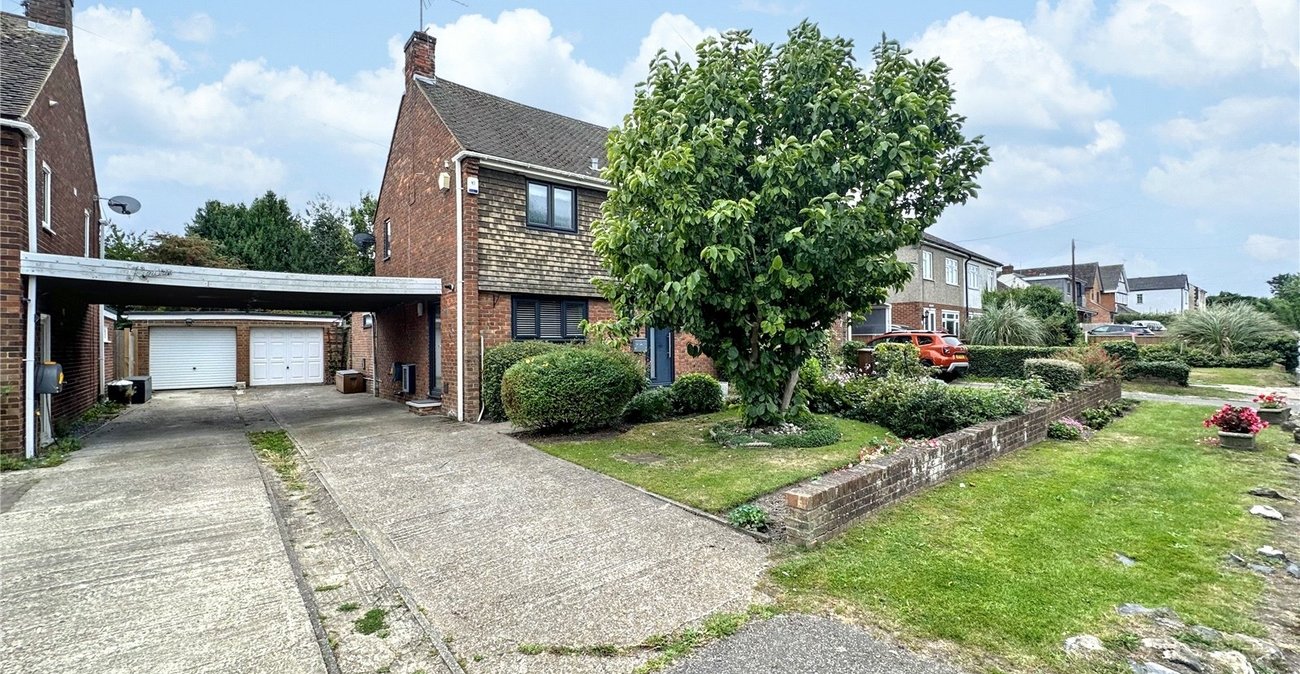 3 bedroom house for sale in Rainham | Robinson Michael & Jackson