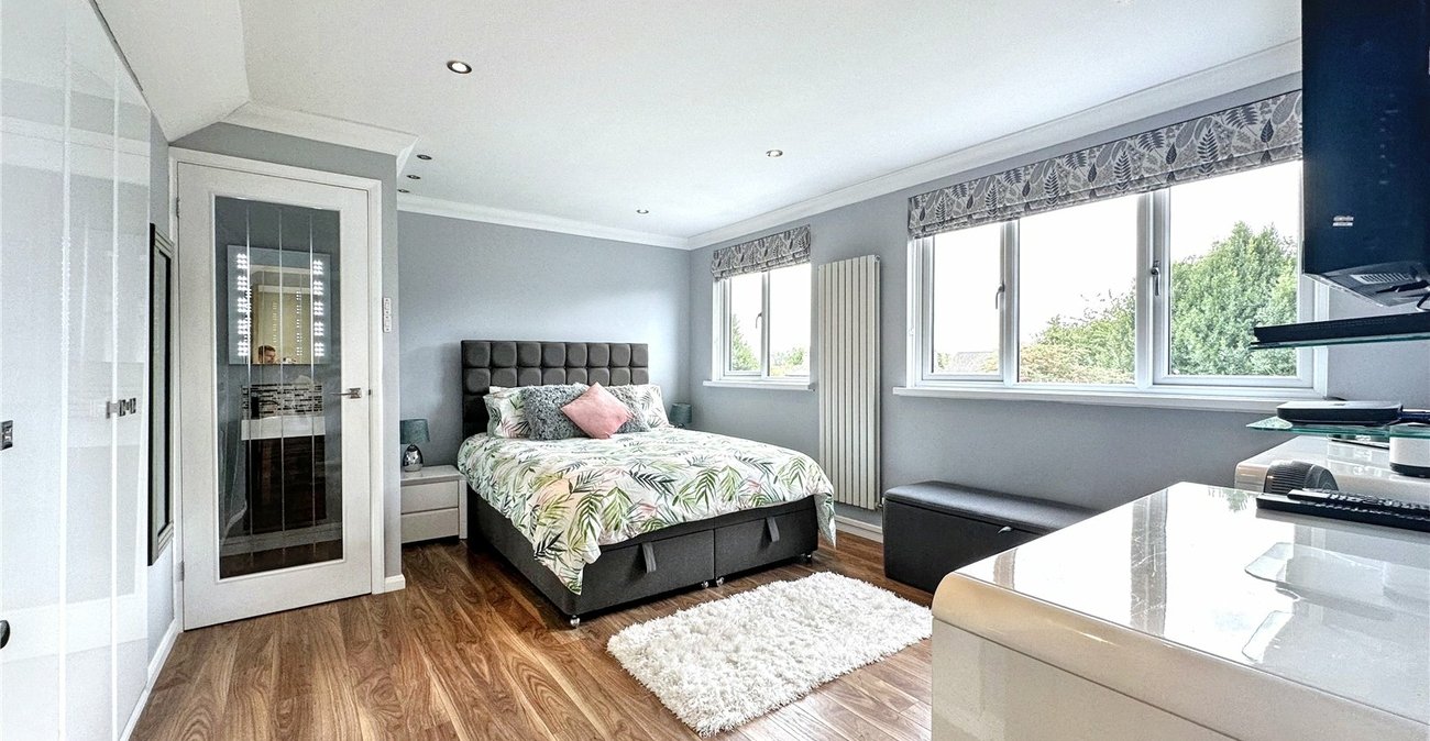 3 bedroom house for sale in Rainham | Robinson Michael & Jackson