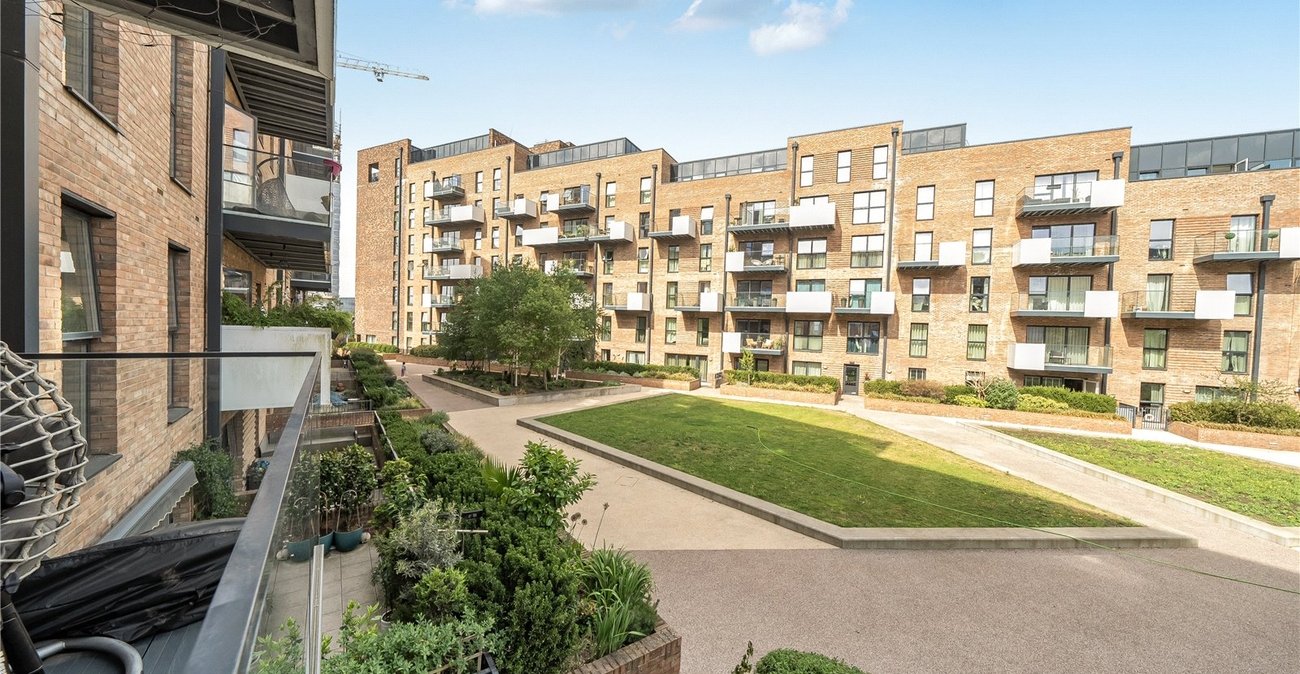 2 bedroom property for sale in Sydenham | Robinson Jackson
