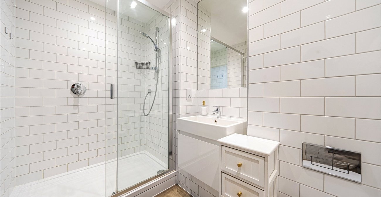 2 bedroom property for sale in Sydenham | Robinson Jackson