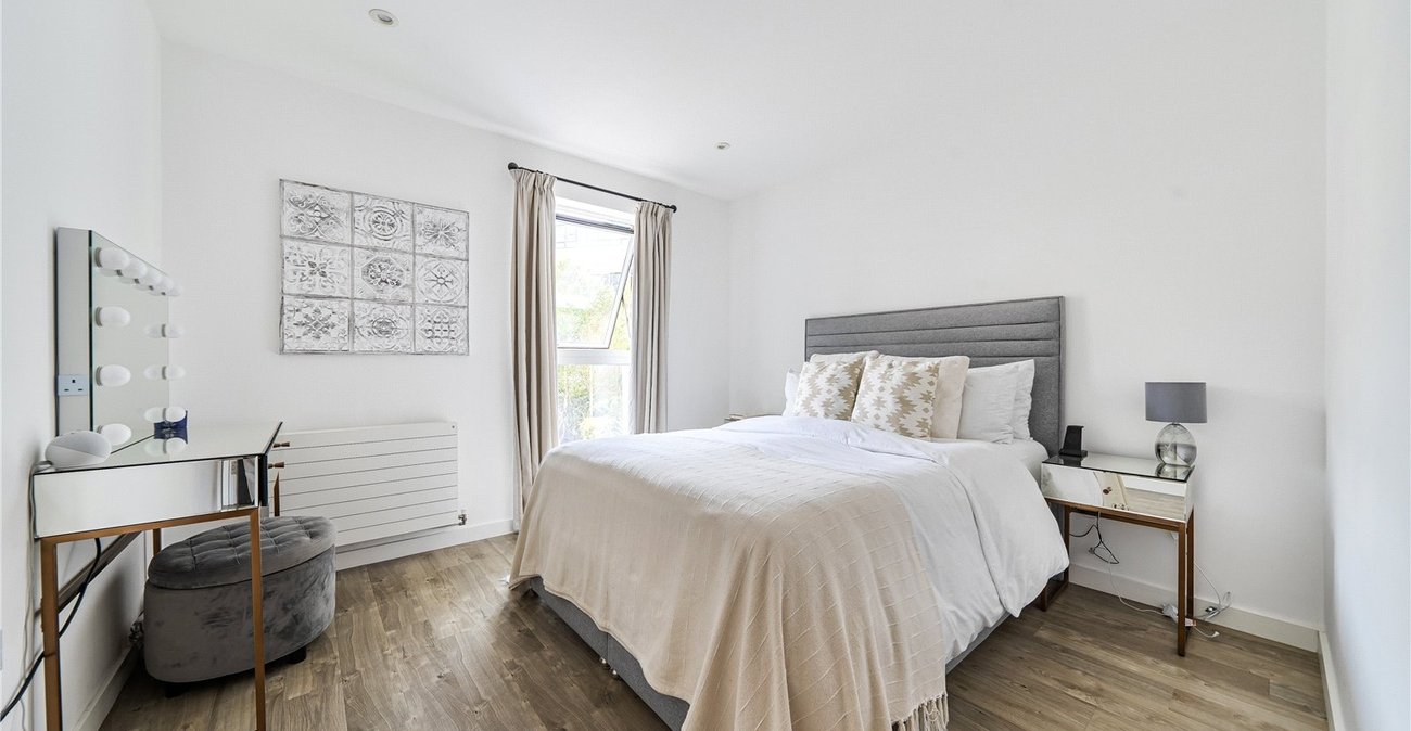 2 bedroom property for sale in Sydenham | Robinson Jackson