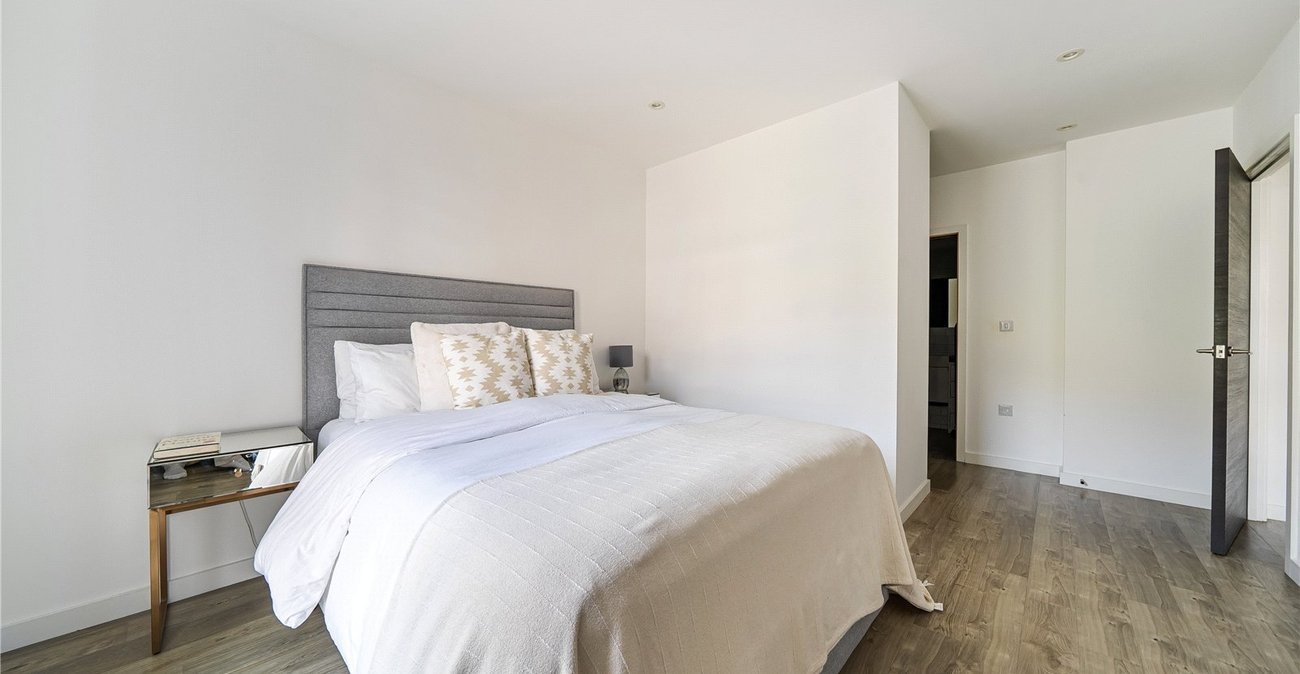 2 bedroom property for sale in Sydenham | Robinson Jackson