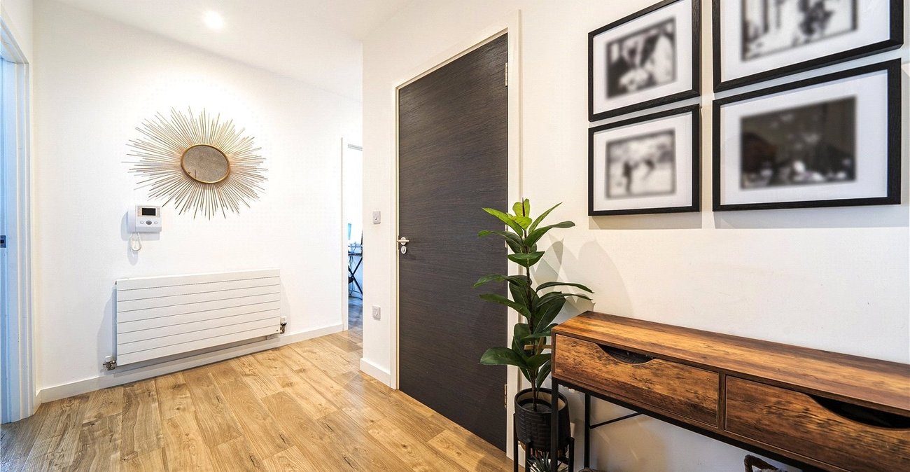 2 bedroom property for sale in Sydenham | Robinson Jackson