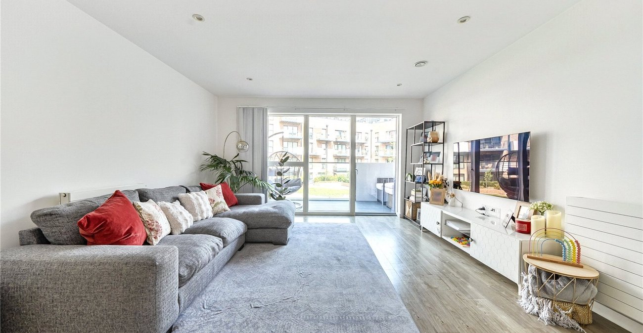 2 bedroom property for sale in Sydenham | Robinson Jackson