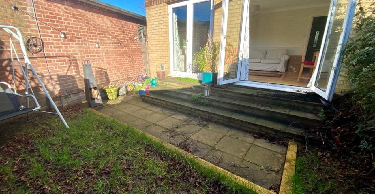2 bedroom property for sale in Marischal Road | Robinson Jackson
