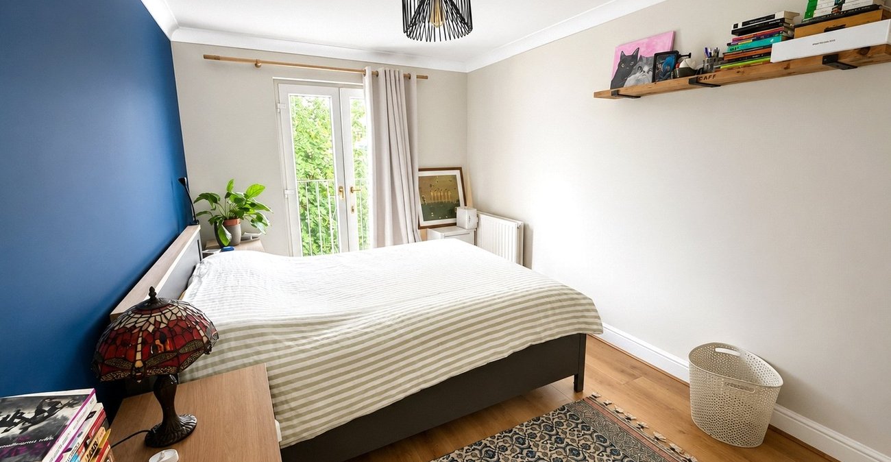2 bedroom property for sale in Marischal Road | Robinson Jackson