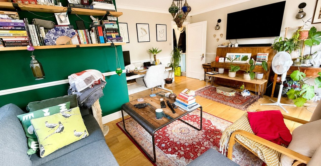 2 bedroom property for sale in Marischal Road | Robinson Jackson