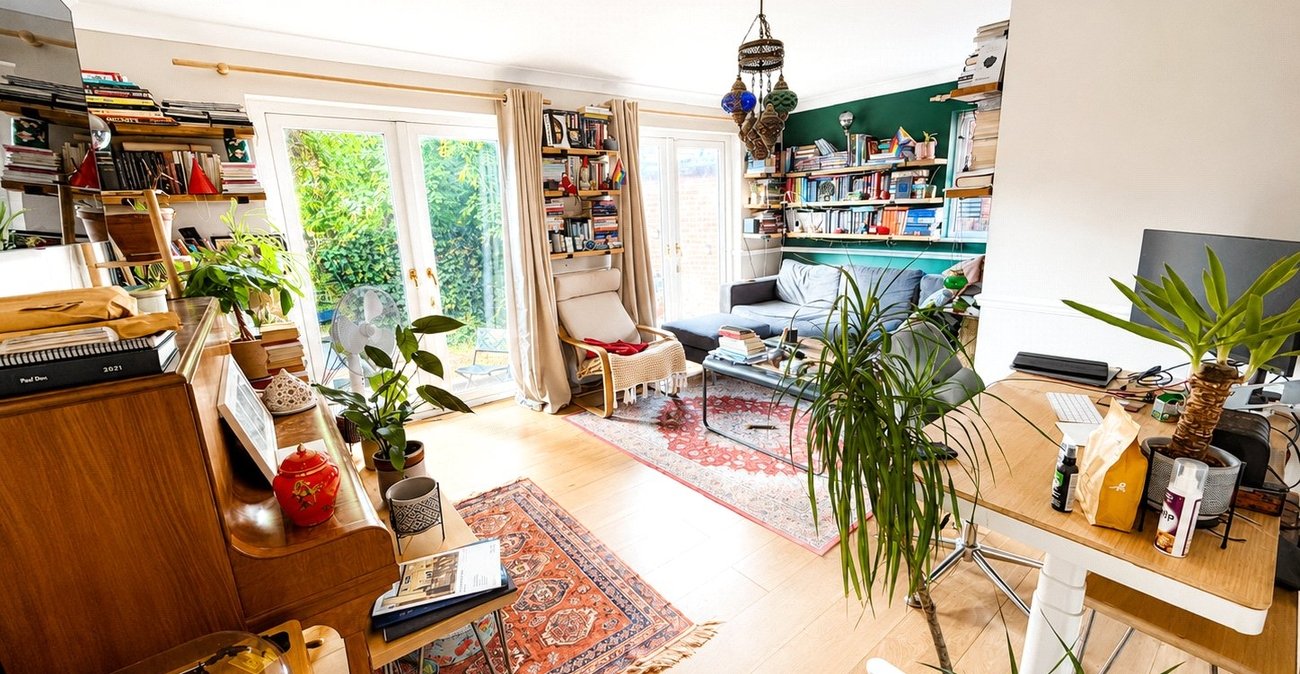 2 bedroom property for sale in Marischal Road | Robinson Jackson