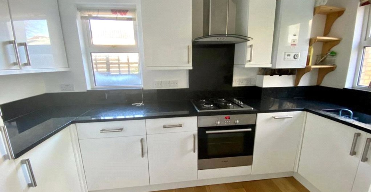 2 bedroom property for sale in Marischal Road | Robinson Jackson