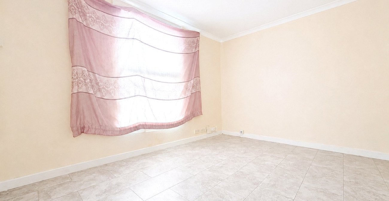 2 bedroom house for sale in Plumstead | Robinson Jackson