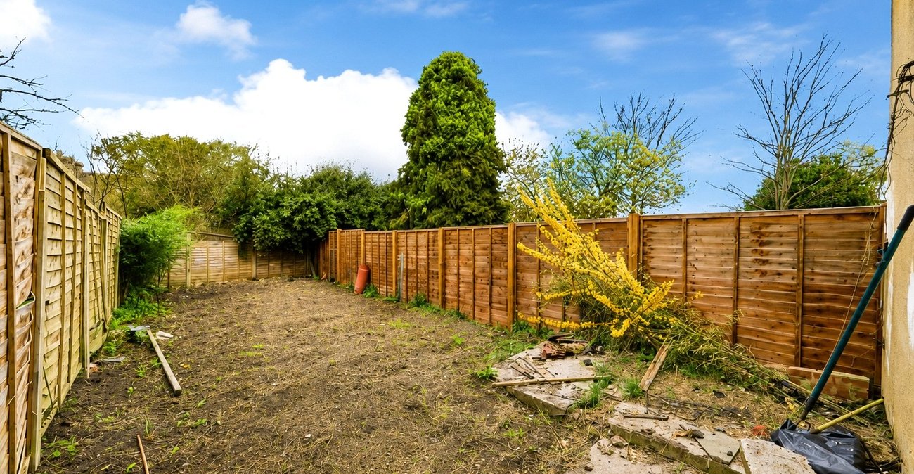 2 bedroom house for sale in Plumstead | Robinson Jackson