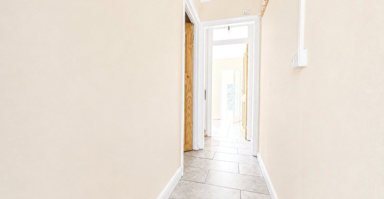 2 bedroom house for sale in Plumstead | Robinson Jackson