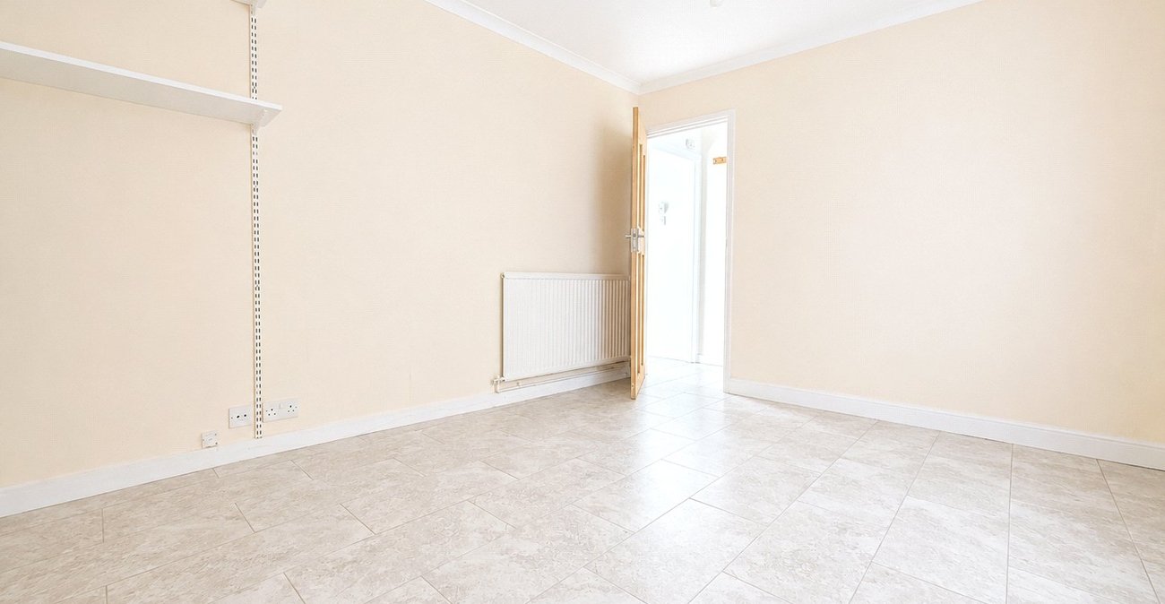 2 bedroom house for sale in Plumstead | Robinson Jackson