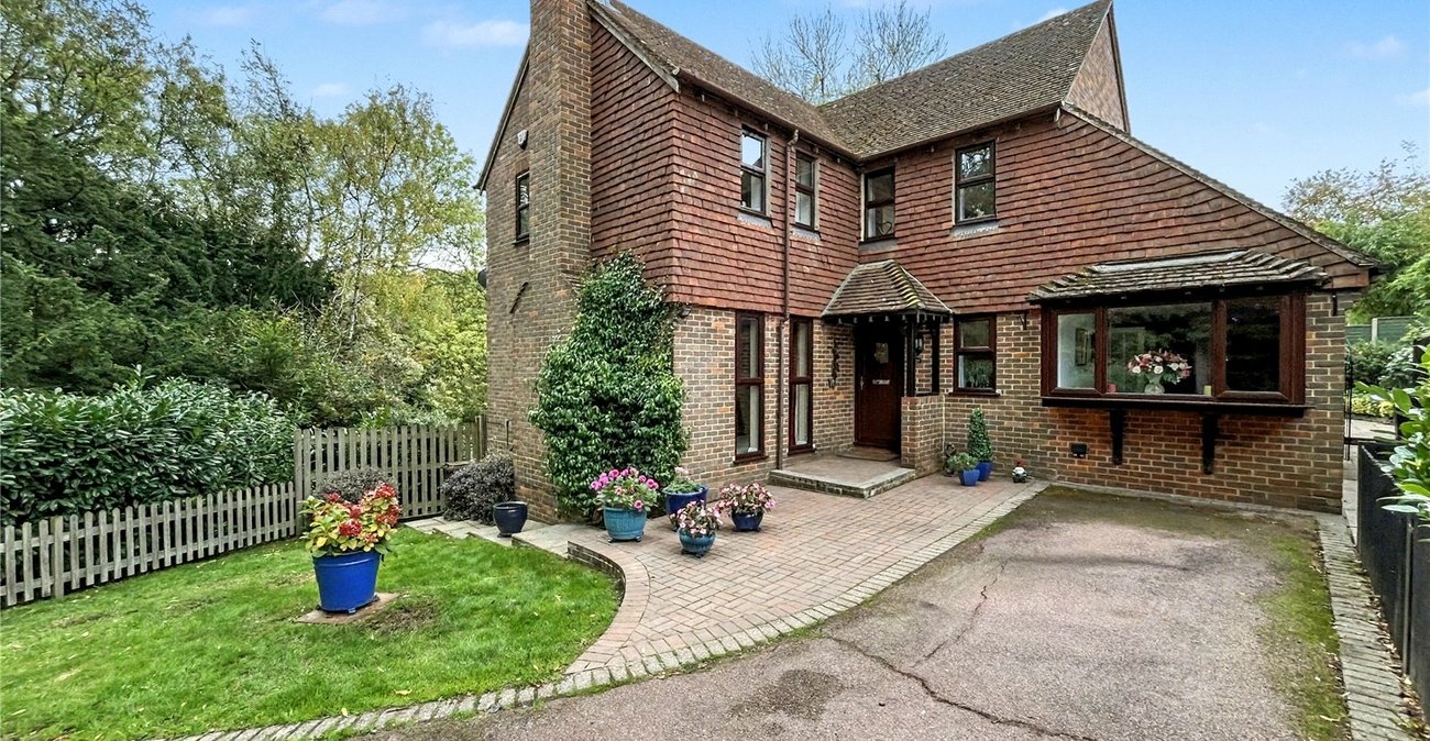 4 bedroom house for sale in Walderslade | Robinson Michael & Jackson