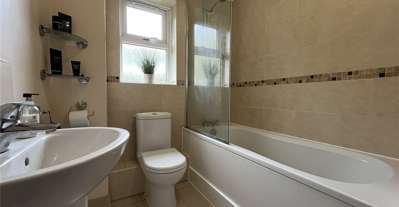 4 bedroom house for sale in Walderslade | Robinson Michael & Jackson