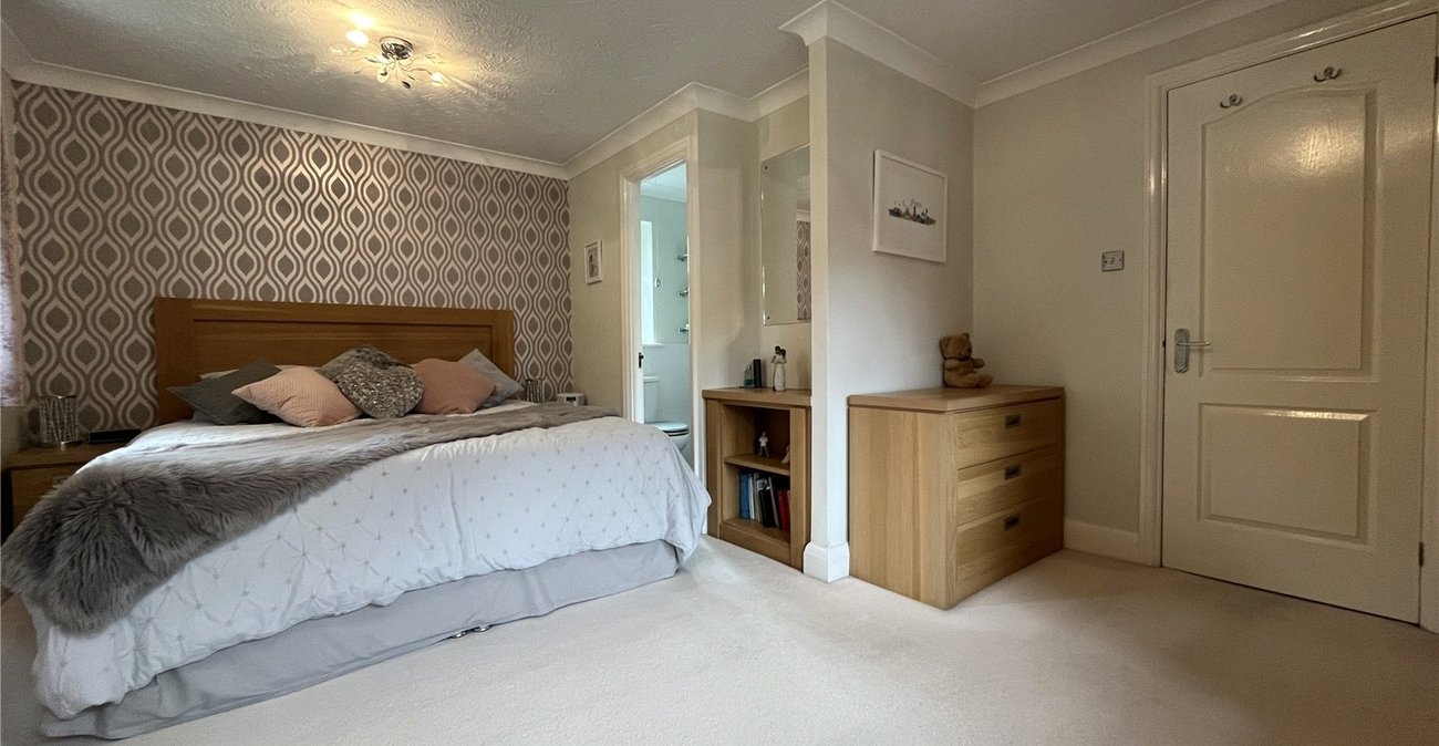 4 bedroom house for sale in Walderslade | Robinson Michael & Jackson