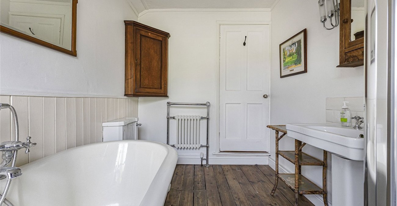 2 bedroom house for sale in Snodland | Robinson Michael & Jackson