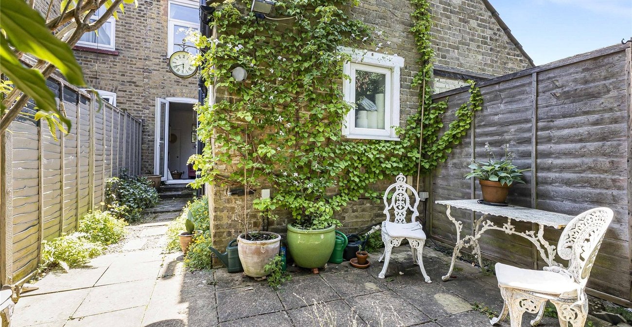 2 bedroom house for sale in Snodland | Robinson Michael & Jackson