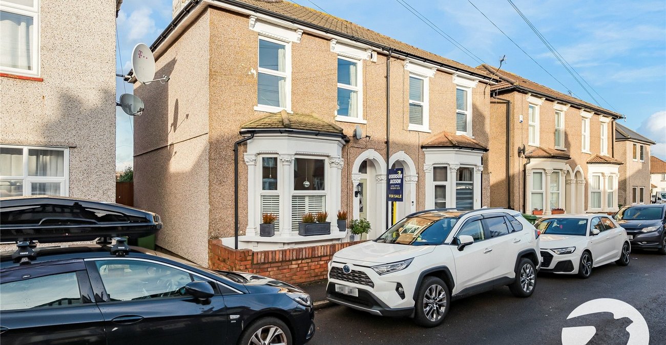 3 bedroom house for sale in Welling | Robinson Jackson