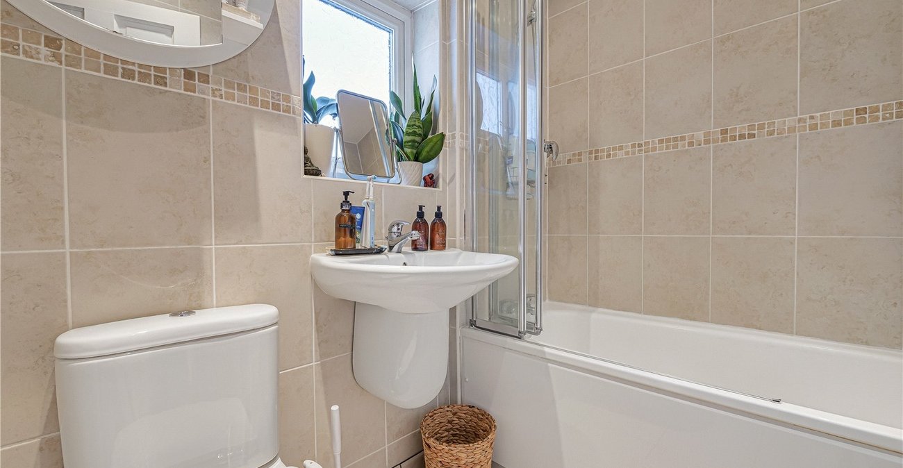 3 bedroom house for sale in Welling | Robinson Jackson