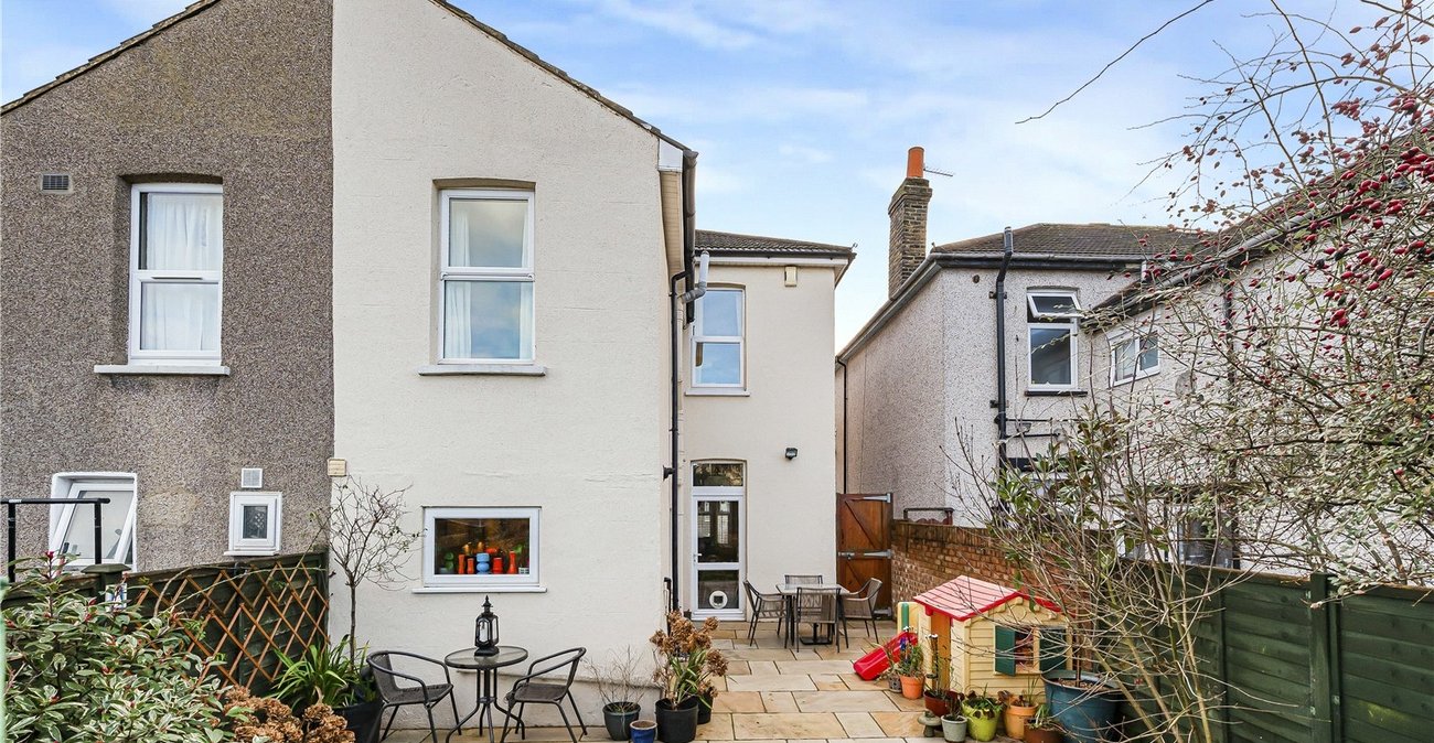 3 bedroom house for sale in Welling | Robinson Jackson