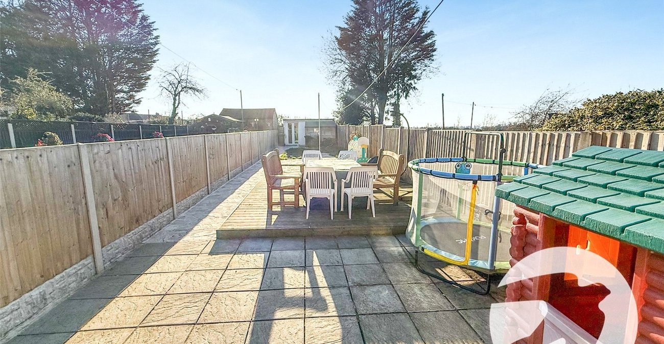 4 bedroom house for sale in London | Robinson Jackson