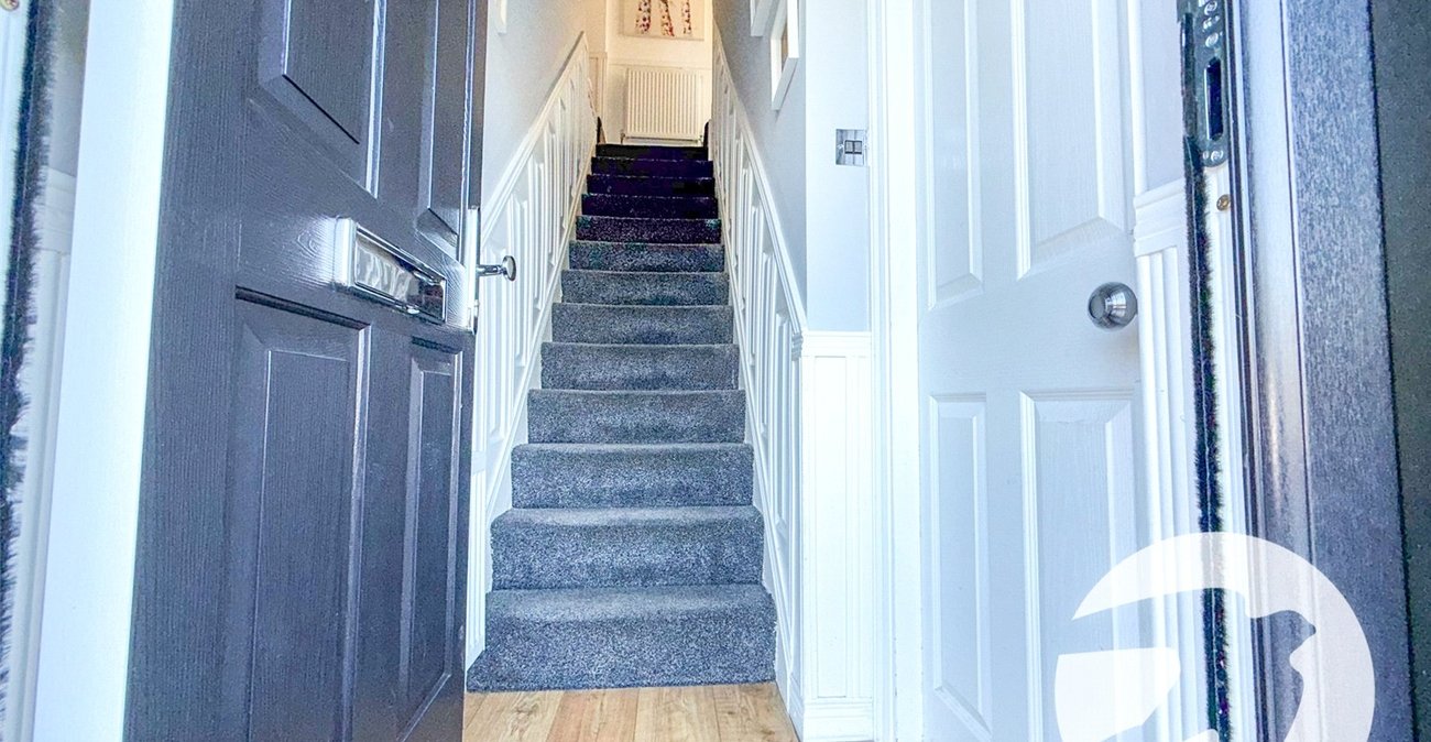 4 bedroom house for sale in London | Robinson Jackson