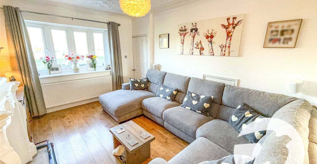 4 bedroom house for sale in London | Robinson Jackson