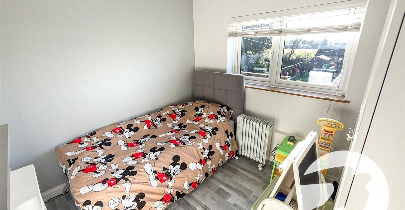 4 bedroom house for sale in London | Robinson Jackson