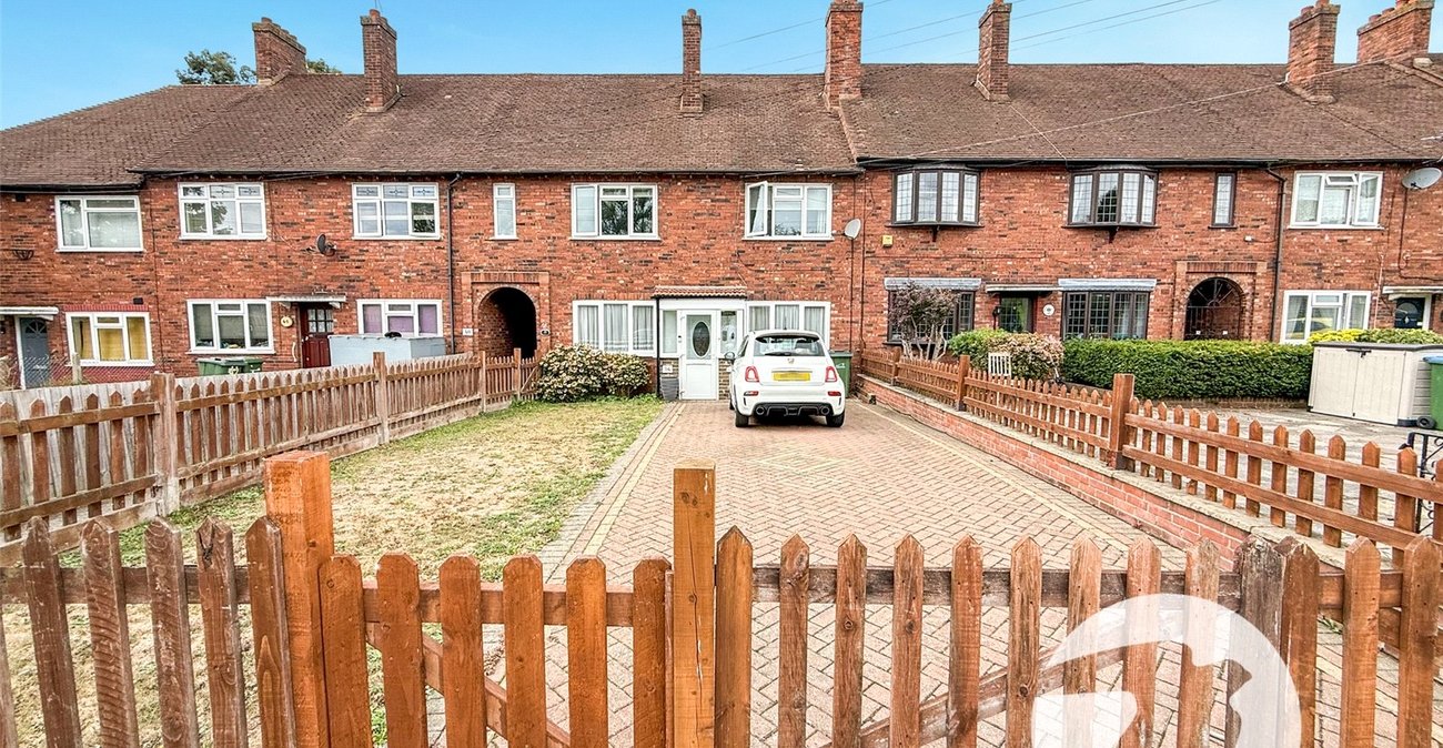 2 bedroom property for sale in London | Robinson Jackson