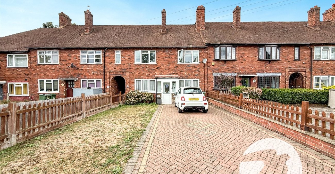 2 bedroom property for sale in London | Robinson Jackson