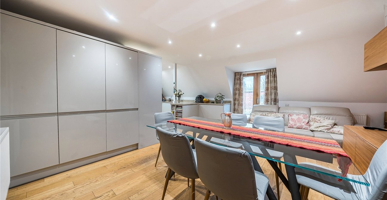 5 bedroom house for sale in Queensthorpe Road | Robinson Jackson