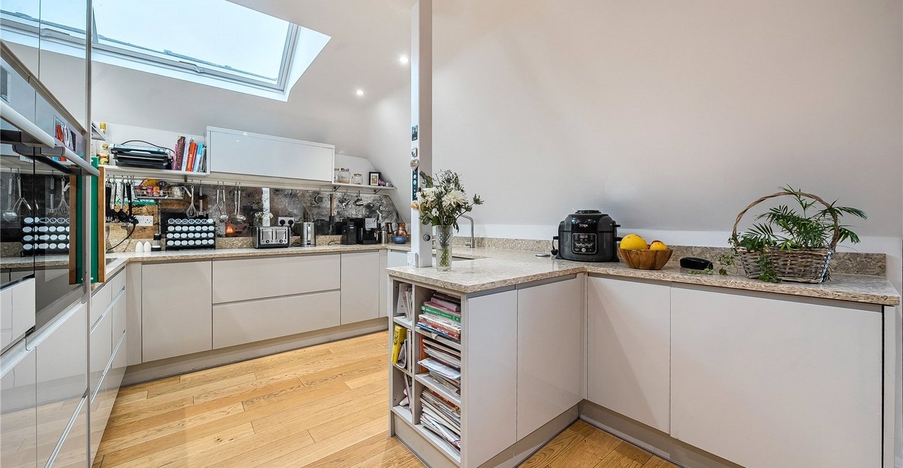 5 bedroom house for sale in Queensthorpe Road | Robinson Jackson