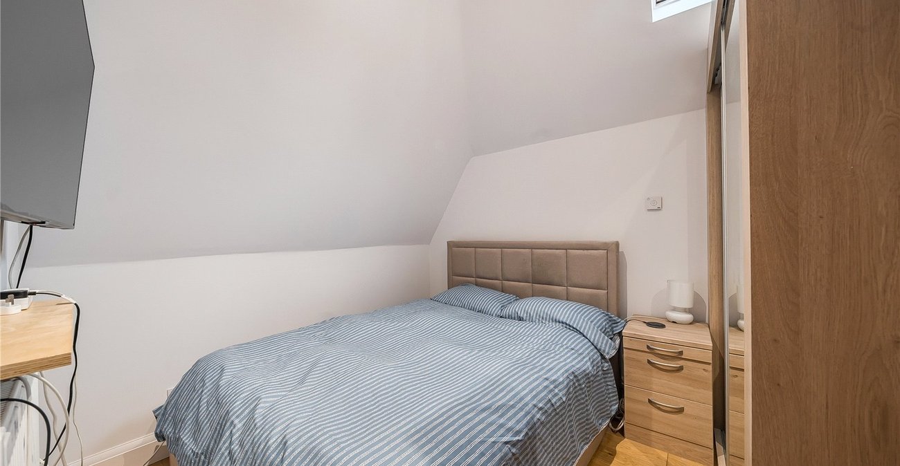 5 bedroom house for sale in Queensthorpe Road | Robinson Jackson