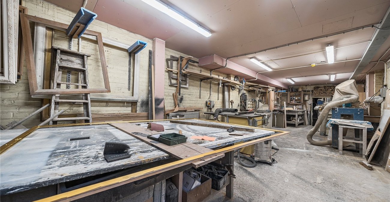 5 bedroom house for sale in Queensthorpe Road | Robinson Jackson