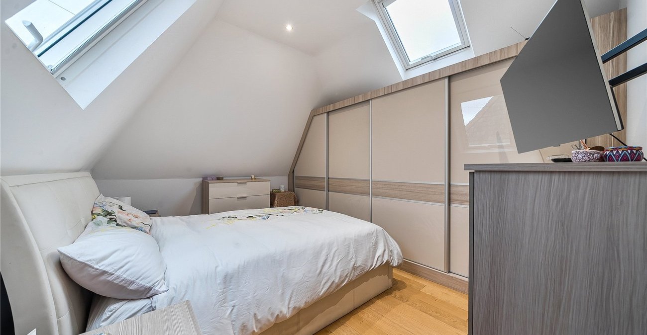 5 bedroom house for sale in Queensthorpe Road | Robinson Jackson