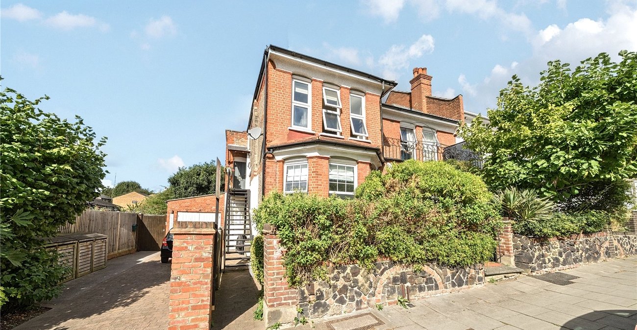 2 bedroom property for sale in Sydenham | Robinson Jackson