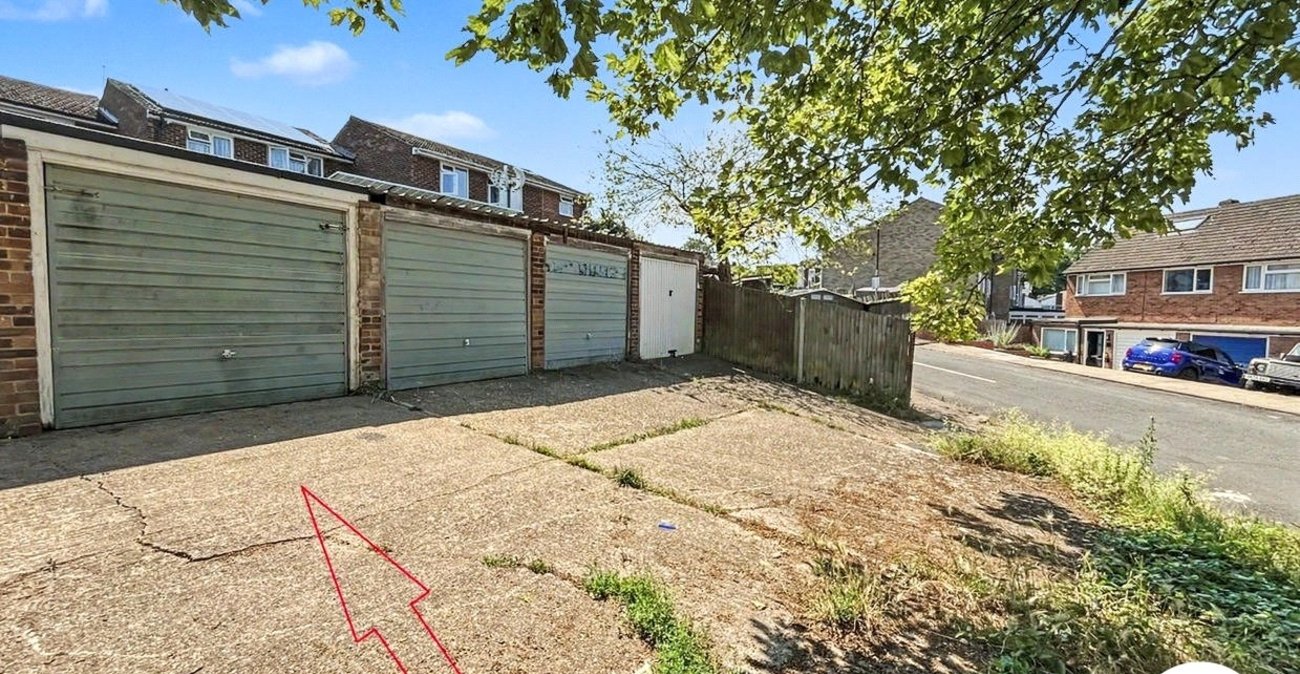 3 bedroom house for sale in Davis Estate | Robinson Michael & Jackson
